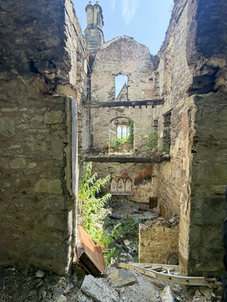 Iphone-17-pro-Bontduu-Hall-urbex-wales bontddu hall urbex ruins wales